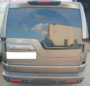 Замена стекол задних фонарей Land Rover Discovery 4