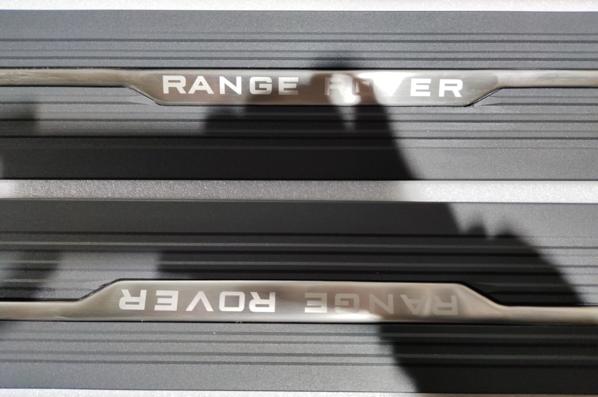 Пороги выдвижные (электро подножки) Range Rover Vogue 2013 – 2017 , Range Rover Sport 2014 – 2018 .